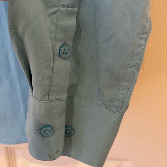 Robin’s egg blue silky soft blouse - Picture 4 of 5